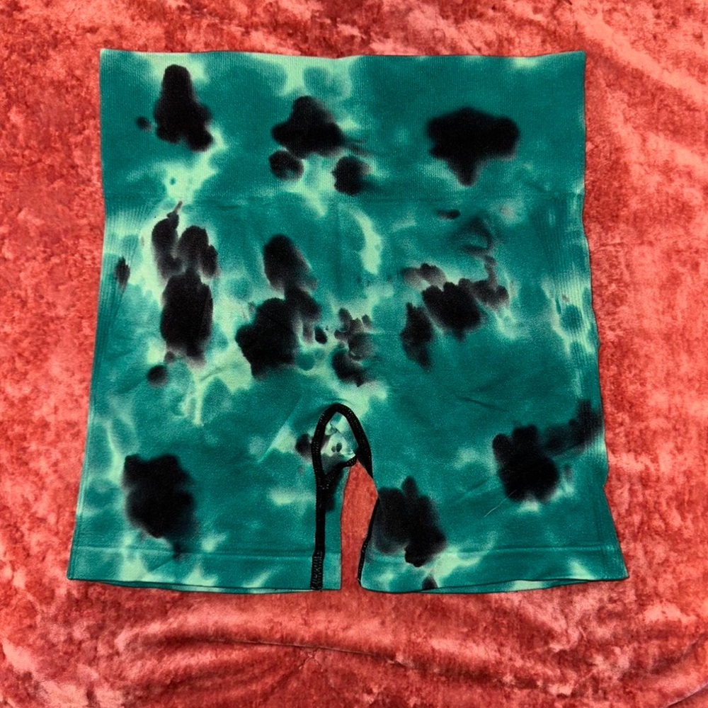 Green / Black Tie Dye Biker Shorts